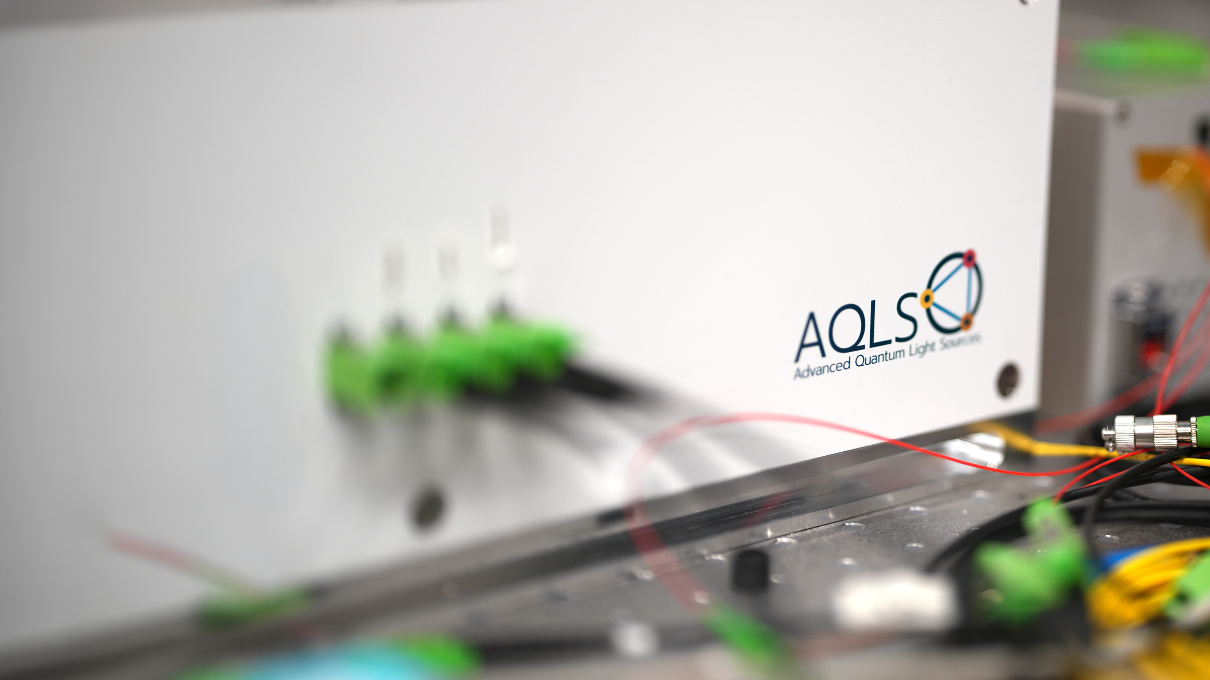 AQLS photon-pair source installed in a laboratory rack